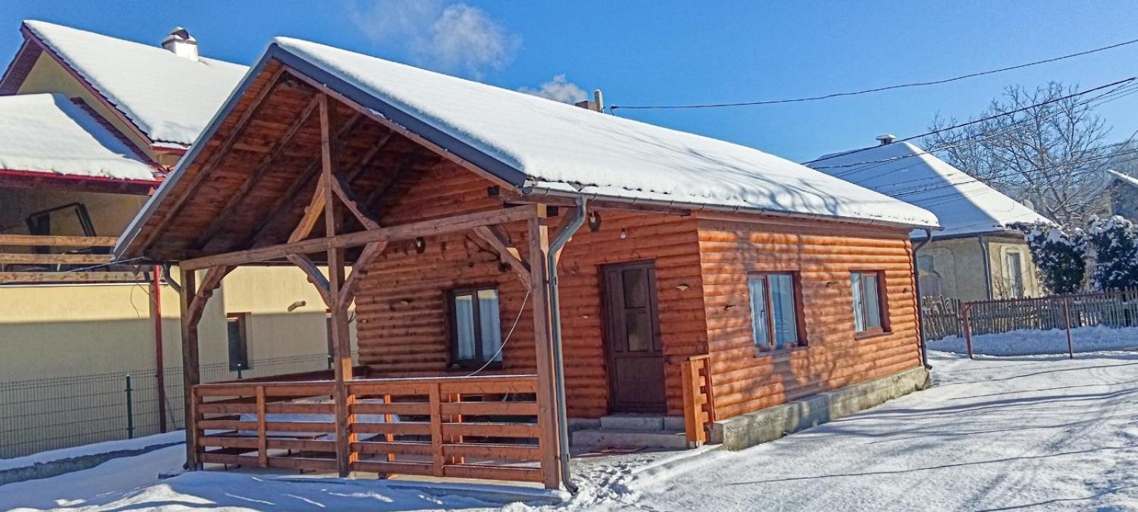 Willa Casuta Adelina Borsa Zewnętrze zdjęcie